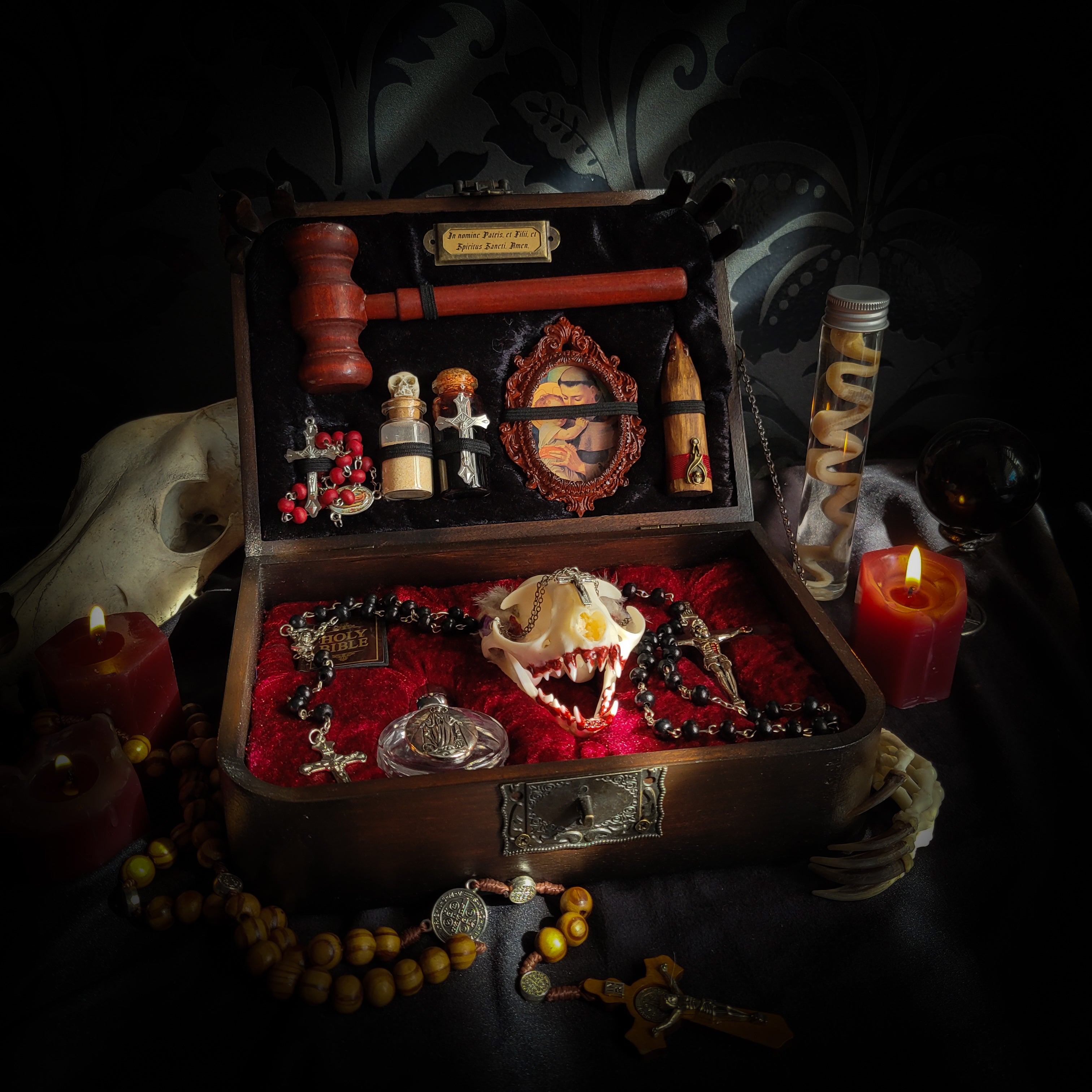 Vampire Hunter Kit — handmade gothic relic box, made to order. Hand-painted ornamented wooden suitcase with vampire stake, hammer, holy water, rosaries, crucifix, glass vials, miniature Bible and crimson velvet lining. Dark collectible decor, 23x17x9.5cm.