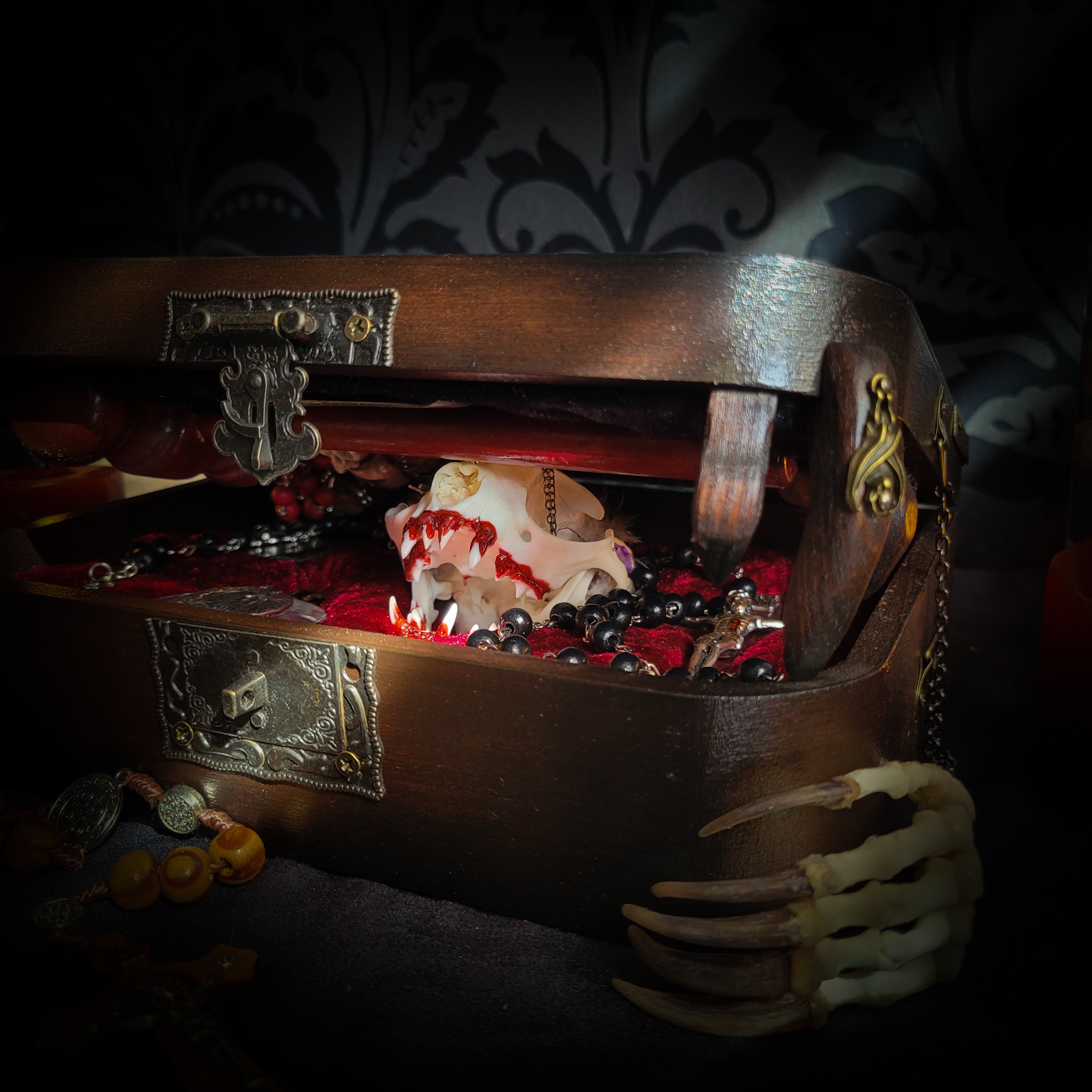 Vampire Hunter Kit — handmade gothic relic box, made to order. Hand-painted ornamented wooden suitcase with vampire stake, hammer, holy water, rosaries, crucifix, glass vials, miniature Bible and crimson velvet lining. Dark collectible decor, 23x17x9.5cm.