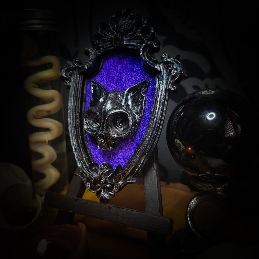 Handmade gothic shadowbox — hand-cast cat skull on velvet, ornate baroque frame, vampiric design, made to order, 8x12cm