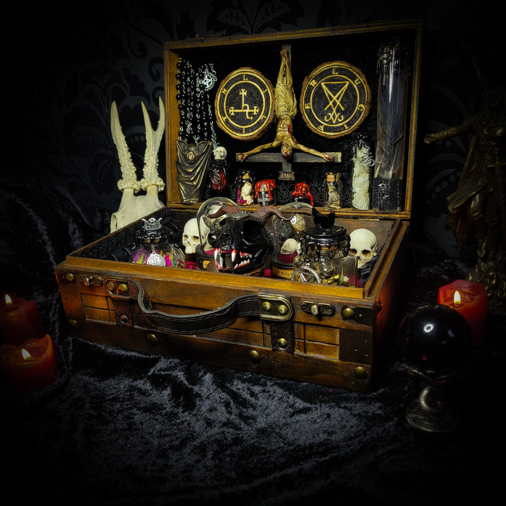 Occult Ritual casket — handmade gothic ritual casket, made to order. Fully custom devotional box with skulls, bones, crystals, sigils and symbolic elements, designed as a ceremonial altar object. Dark occult commission by Morbid Oddities.
