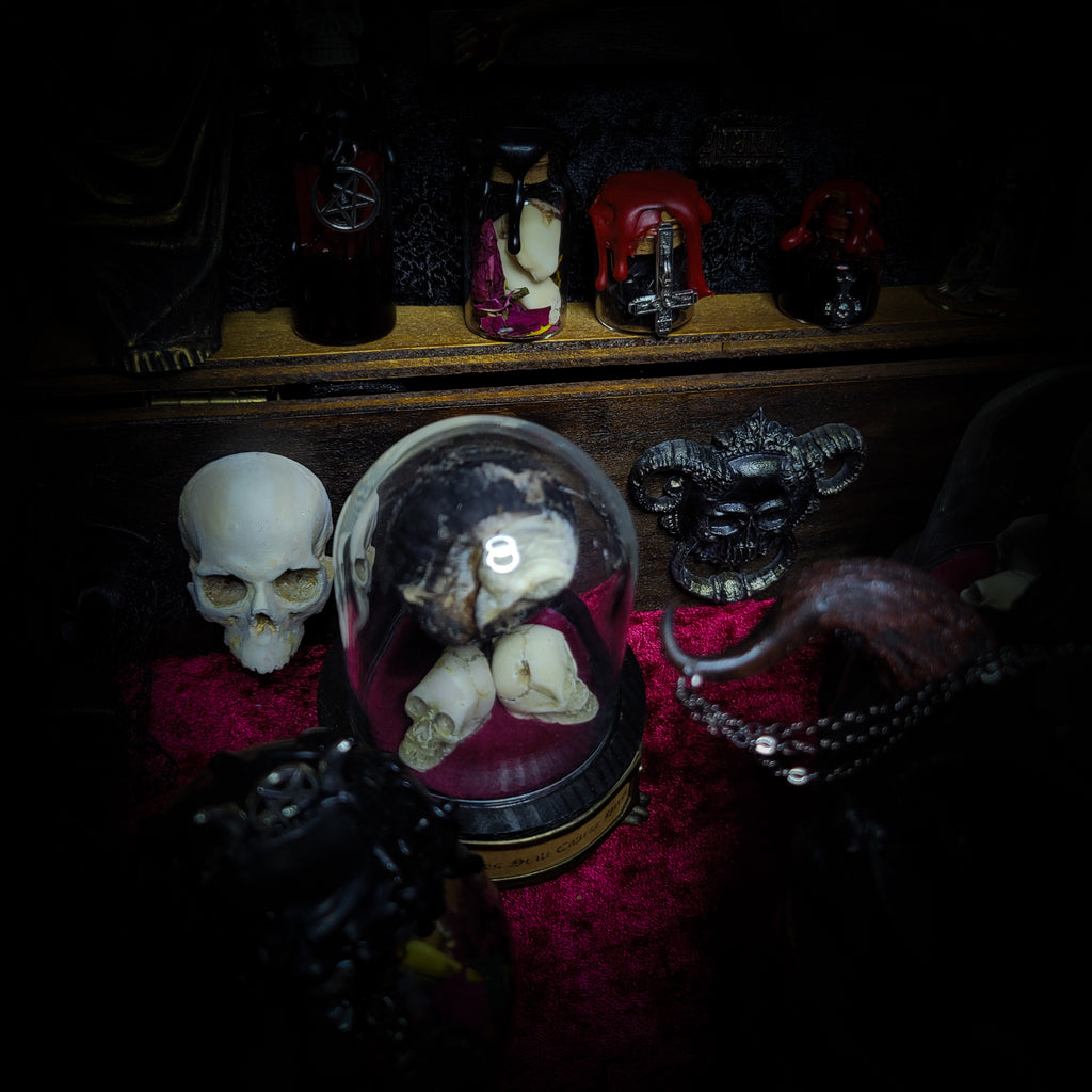 Occult Ritual casket — handmade gothic ritual casket, made to order. Fully custom devotional box with skulls, bones, crystals, sigils and symbolic elements, designed as a ceremonial altar object. Dark occult commission by Morbid Oddities.