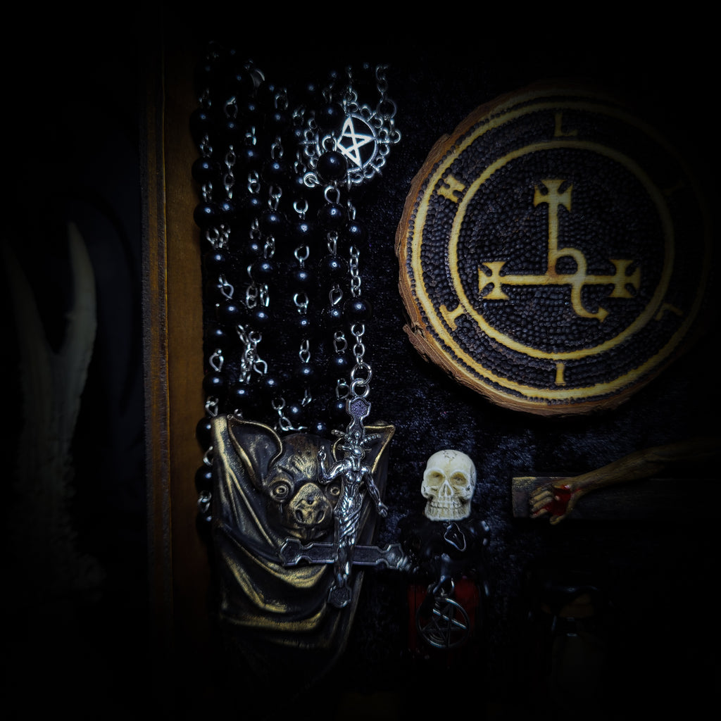 Occult Ritual casket — handmade gothic ritual casket, made to order. Fully custom devotional box with skulls, bones, crystals, sigils and symbolic elements, designed as a ceremonial altar object. Dark occult commission by Morbid Oddities.