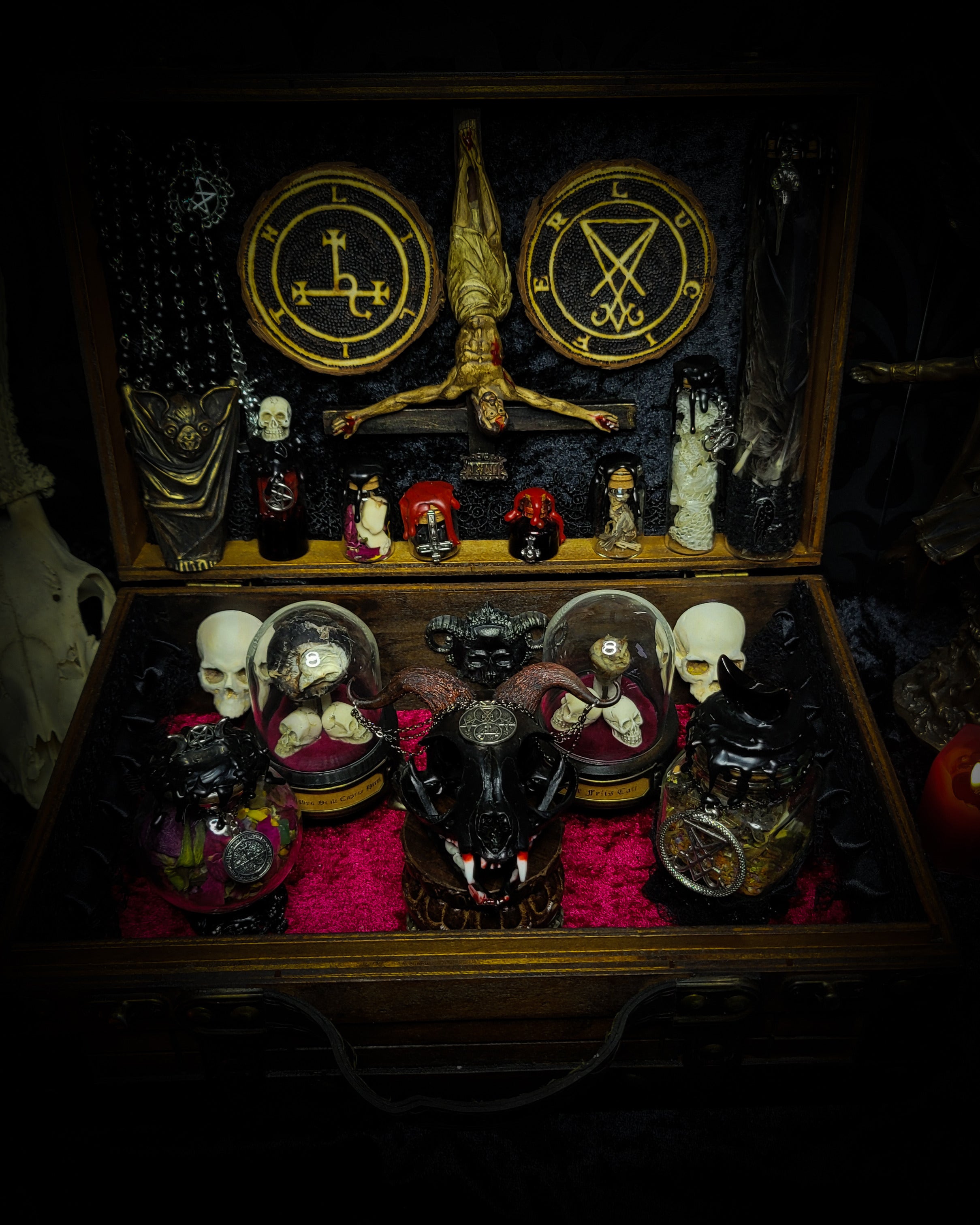 Occult Ritual casket — handmade gothic ritual casket, made to order. Fully custom devotional box with skulls, bones, crystals, sigils and symbolic elements, designed as a ceremonial altar object. Dark occult commission by Morbid Oddities.